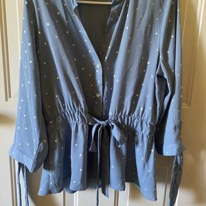 Super cute and light weight top.